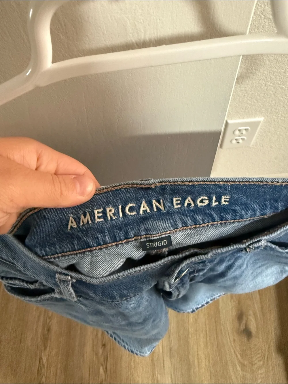 american eagle strigid relaxed short